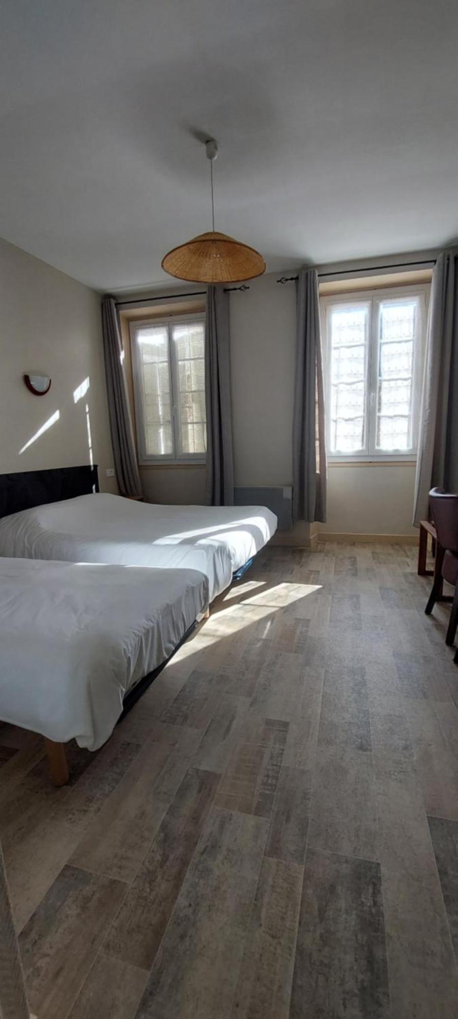 Hotel Du Lion D'Or โรกามาดูร์ ภายนอก รูปภาพ