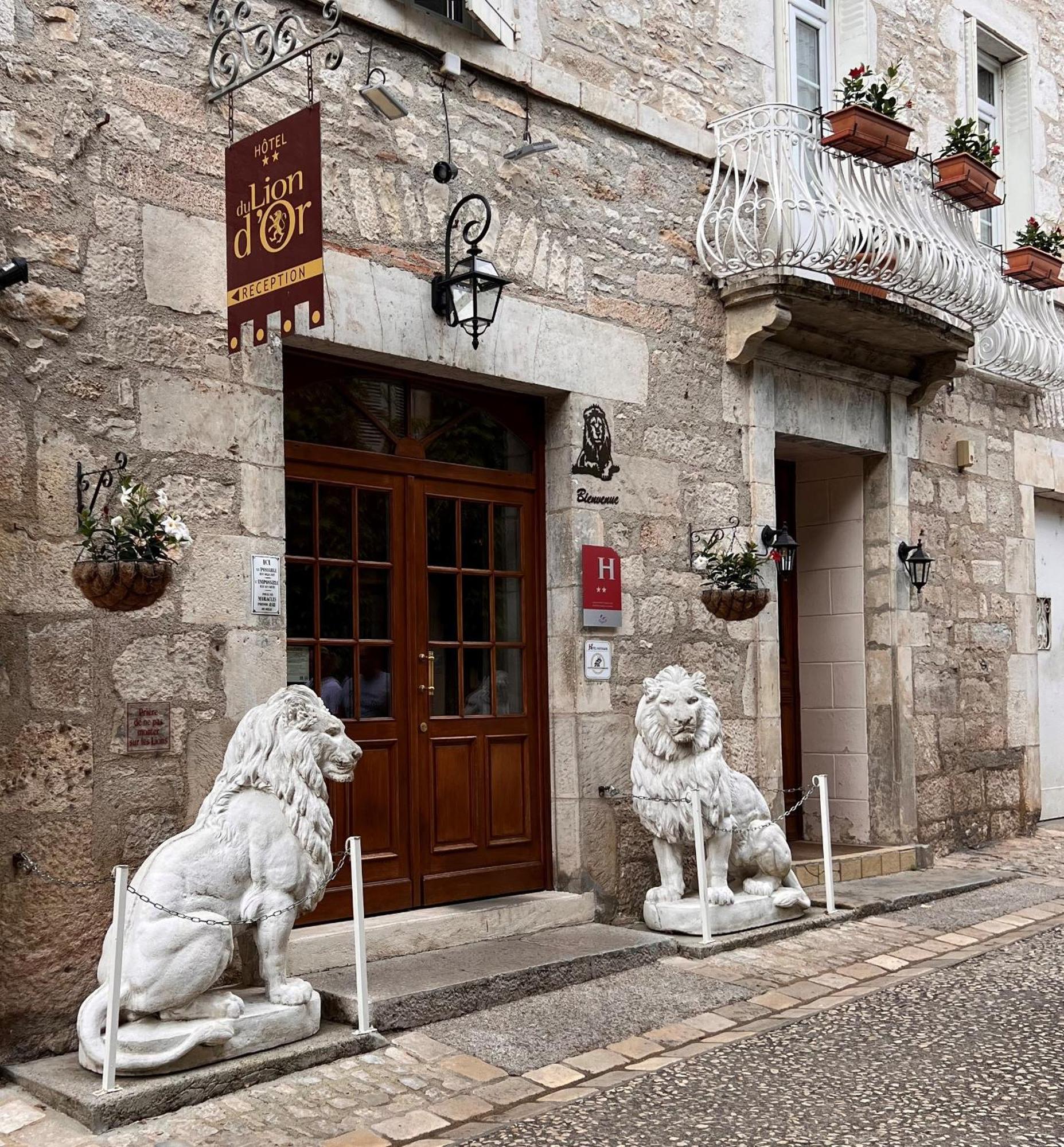 Hotel Du Lion D'Or โรกามาดูร์ ภายนอก รูปภาพ